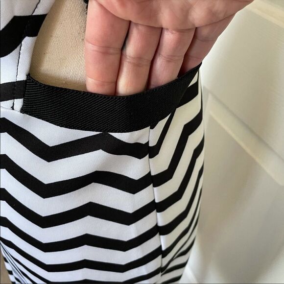 ModCloth Sis Sis Black and White Chevron Body Con Dress, Large - Picture 6 of 9
